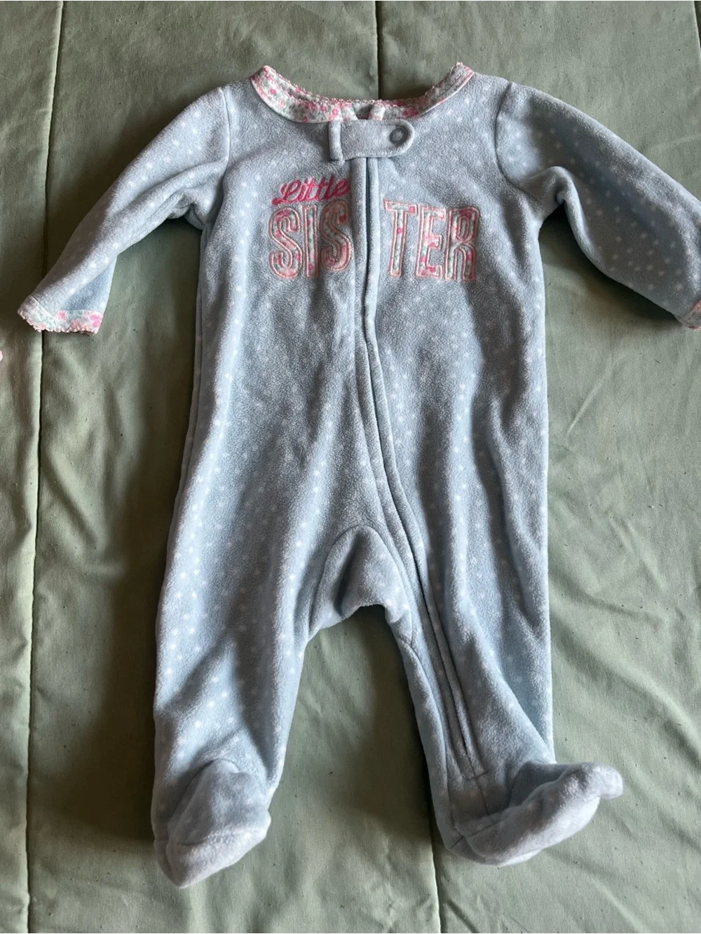 Newborn clothes